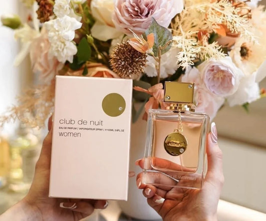 Club De Nuit Woman